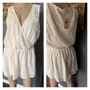 Lace short romper